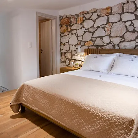 Noce Luxury Villa Vourvourou